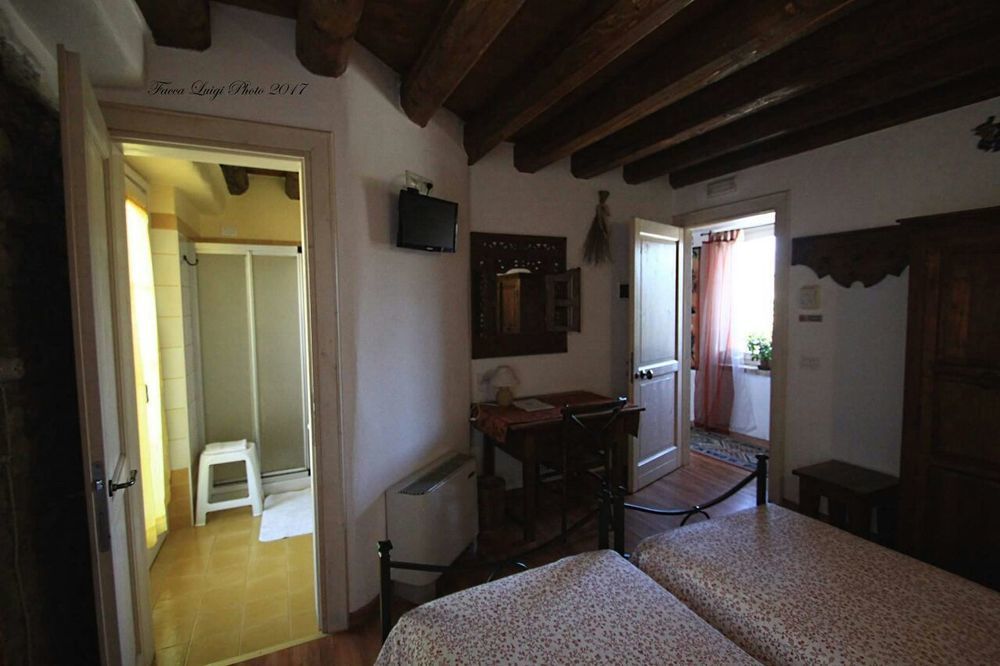 Arba Albergo Julienne מראה חיצוני תמונה